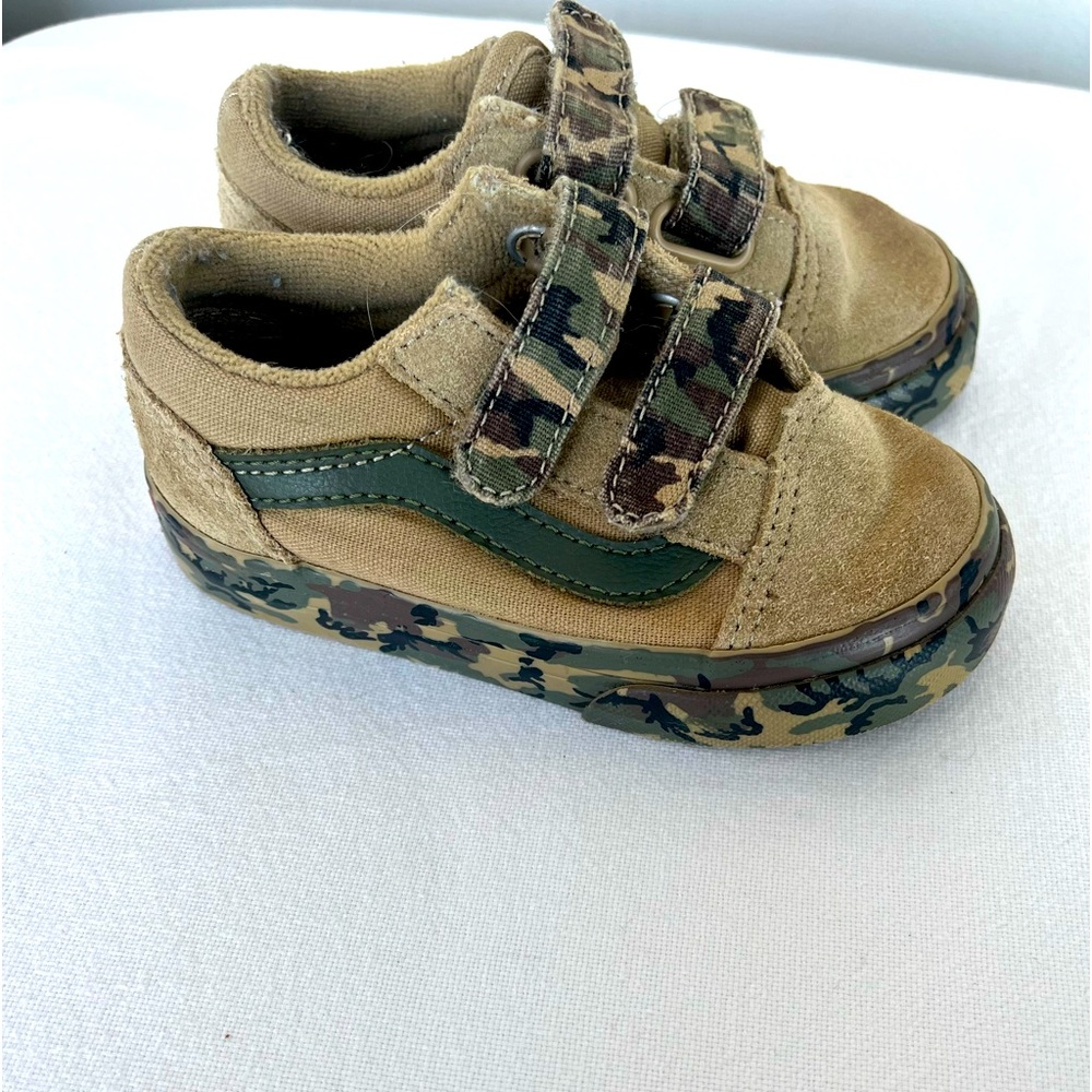 Baby Vans size 6